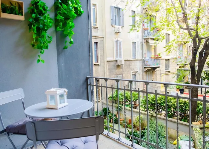 Guesthost - Book Now! Corso Buenos Aires & Loreto M1 Apartment